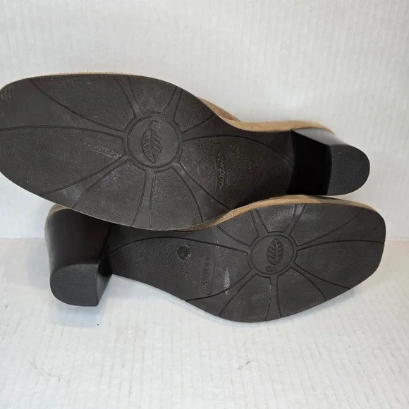 Nurture Footwear Fox Tail Tan Suede Leather Buckle Clogs Mules Shoes Size 10M - Picture 6 of 8
